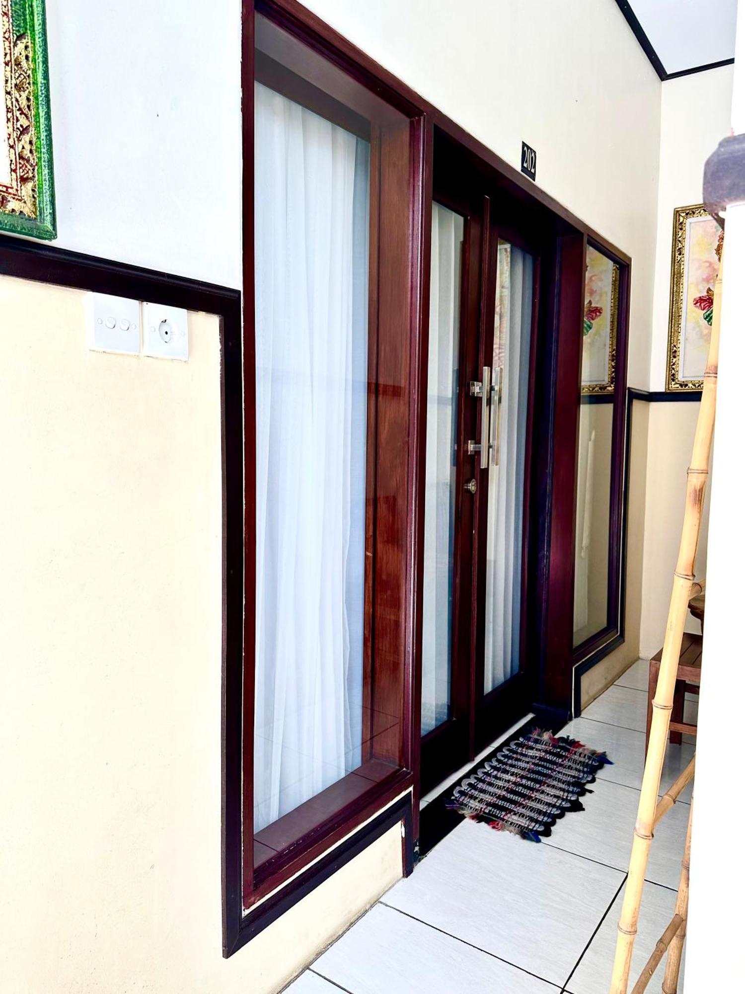 Bali Laksita Homestay Canggu Екстериор снимка